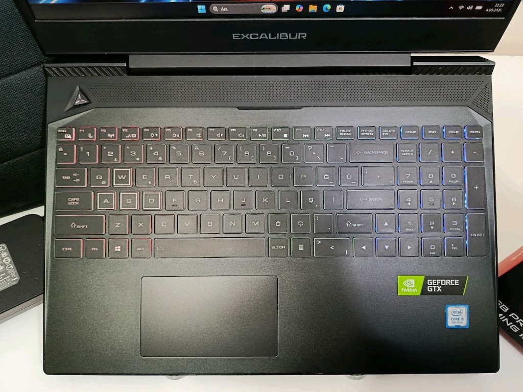 CASPER İ5 İŞLEMCİLİ GTX1650 EKRAN KARTLI TEMİZ GAMİNG LAPTOP - 6