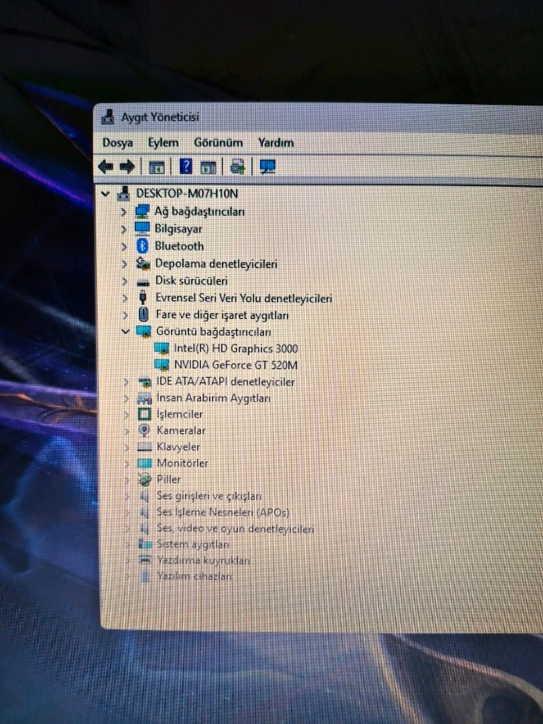 Laptop SAMSUNG i5 İşlemci 17.3 inç Dev Ekran 12GB Ram SSD Pili Sağlam - 6