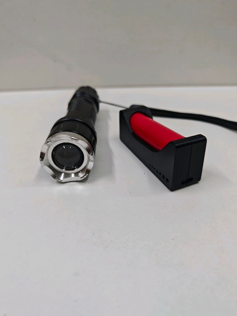 Watton Q5 Led Fener 2 Pil ve Sarj cihazi