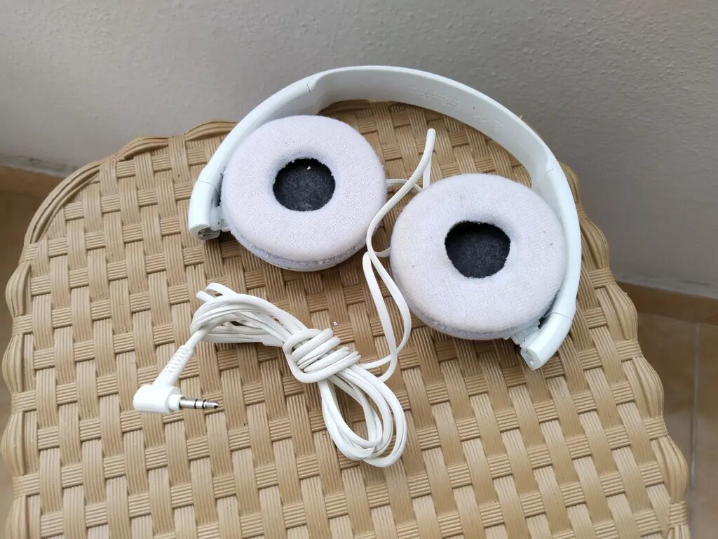 Sony MDR-ZX110 Kulaküstü Kulaklık Beyaz - 2