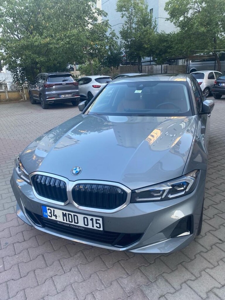 BMW 320i