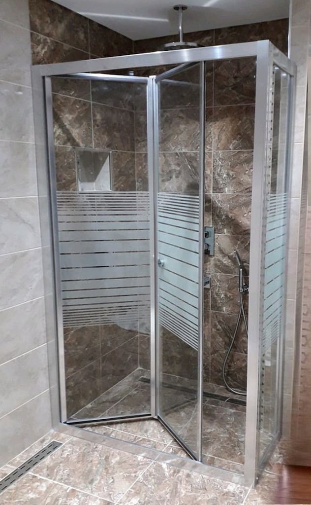 DUŞAKABİNDE FIRSAT - 12