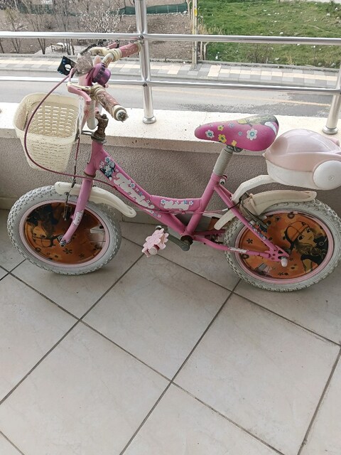 Erkek ve Kız çocuk bisikleti 2 adet bisiklet ve Scooter