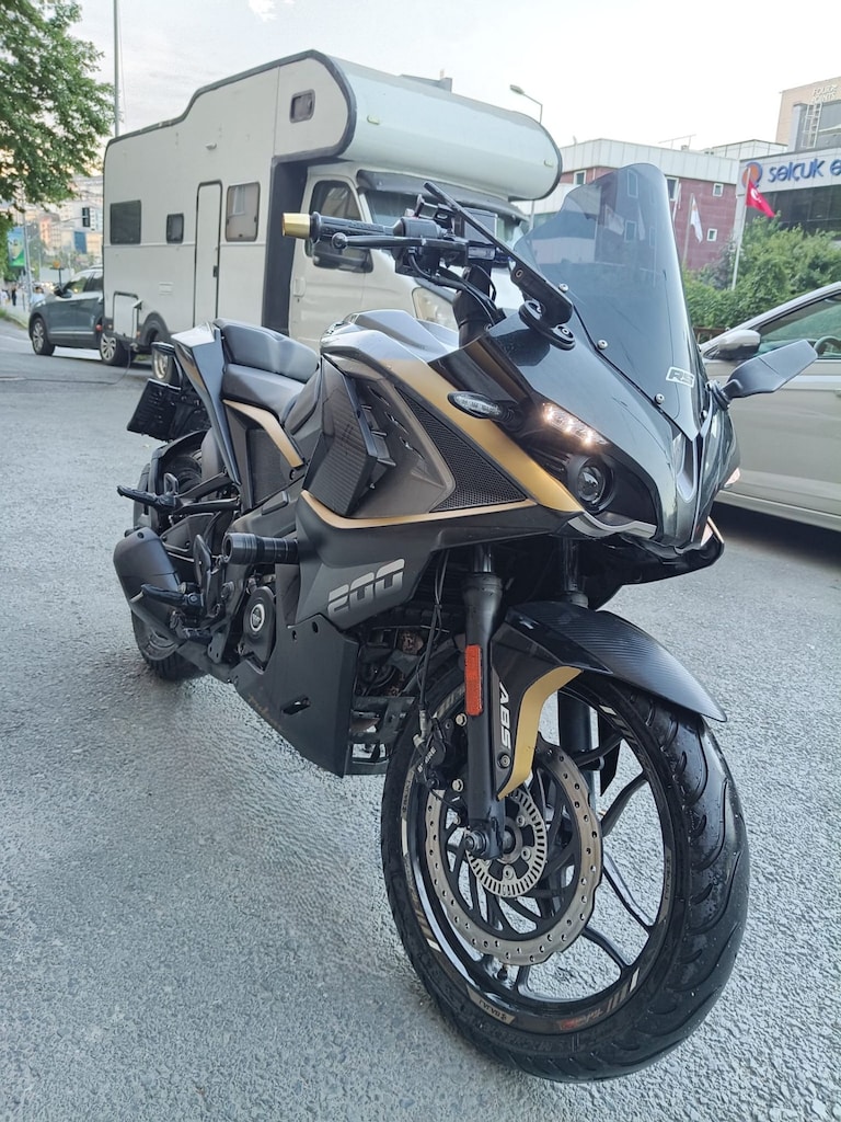 Bajaj Pulsar RS 200 | Orijinal KM | Bakımlı | Masrafsız - 7