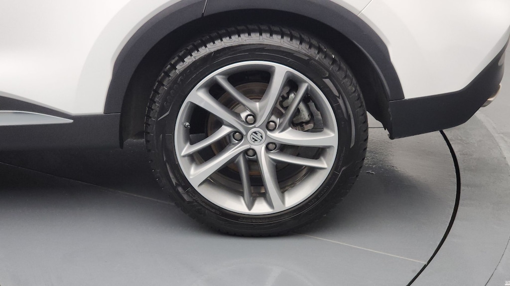 HS LUXURY 1.5T AT - 19