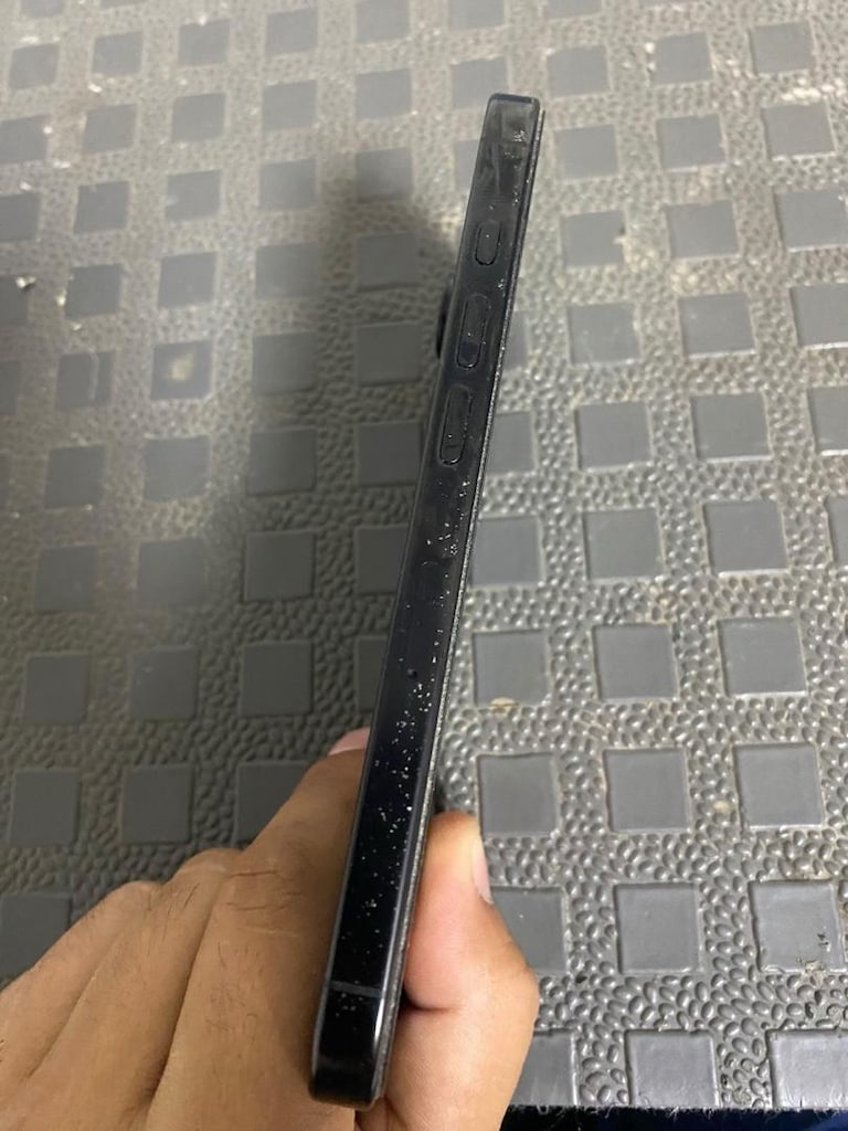 İPHONE 16 PRO - 4