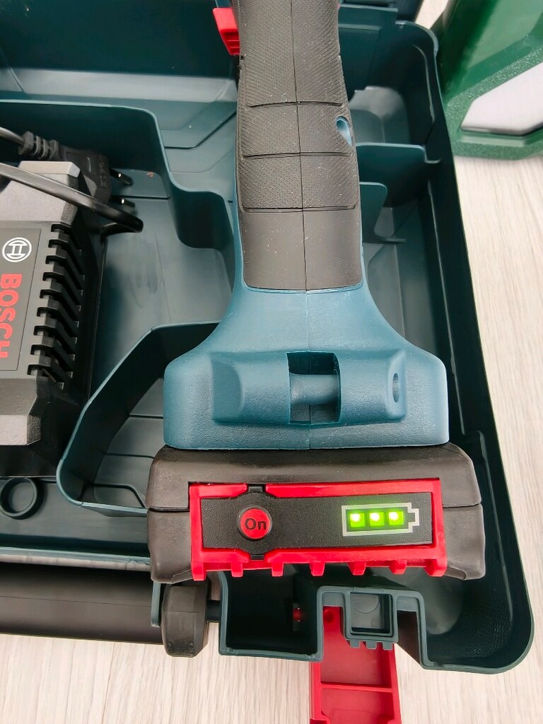 Bosch Profesyonel Sarzli Darbeli Cift Akülü matkap - 5