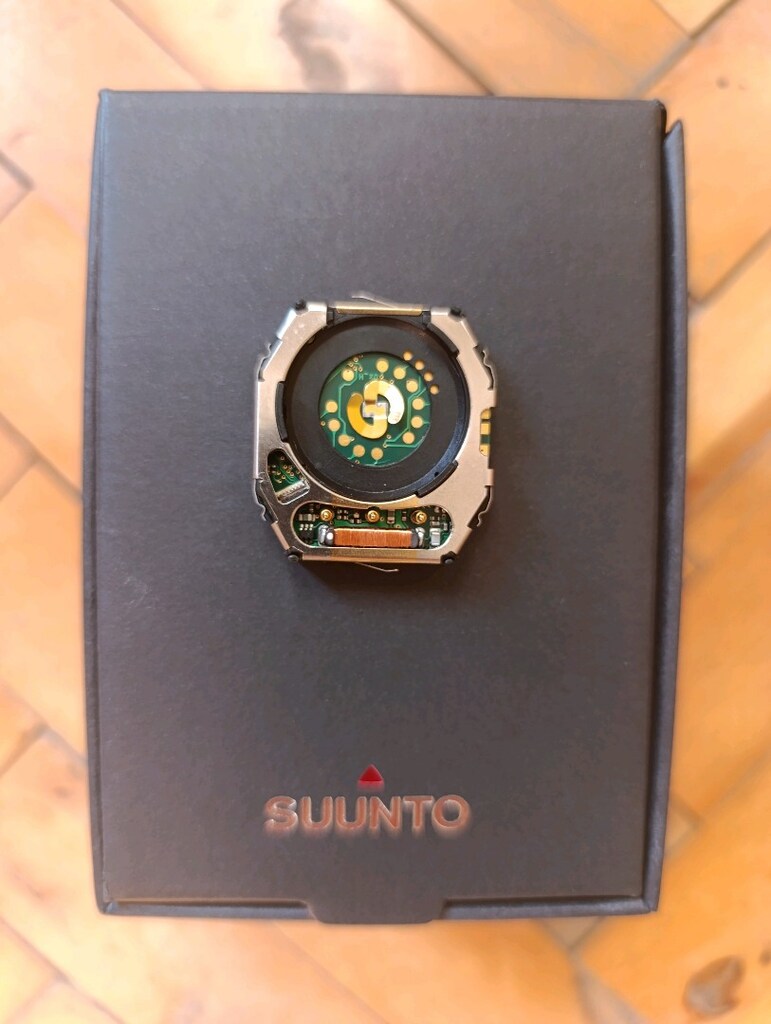 Suunto D4f Dalış Bilgisayarı LCD Ekran - 4