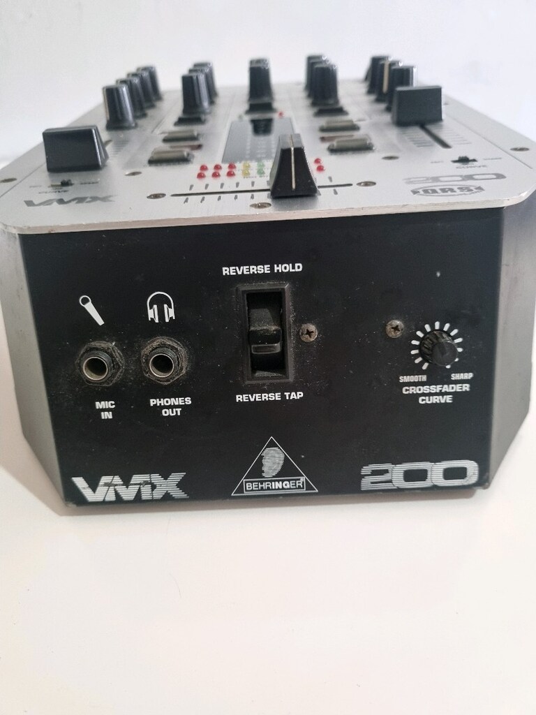 BEHRİNGER VMX 200 PRO MİKSER - 3