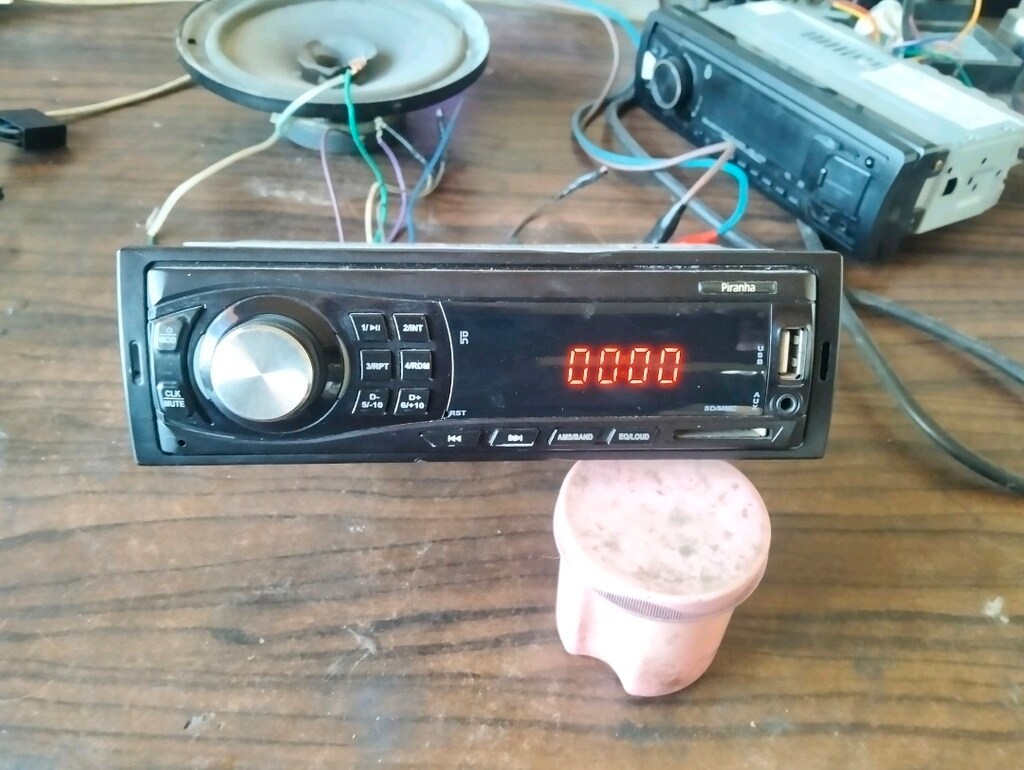 USB girişli amfi çıkışlı 2.el sorunsuz çalsan oto teyip bağlantı dahil - 6