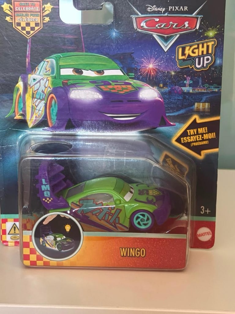 Disney Pixar Cars Light Up 20.yıl Özel 6’lı Set - 4