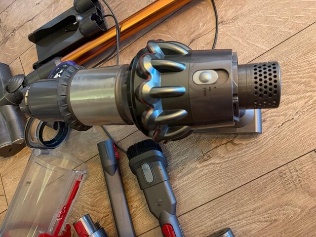 dyson v10 temiz sorunsuz