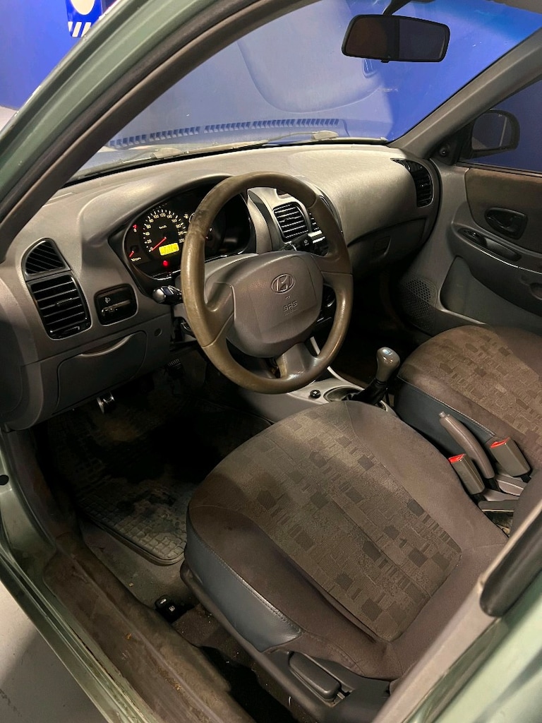 Hyundai Accent 1.3 admire - 8