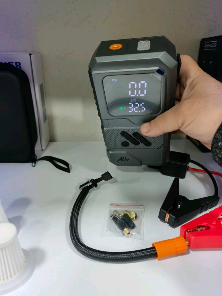 Şarjlı Akü takviye Lastik şişirme Fener ve Powerbank 6000 mah - 3
