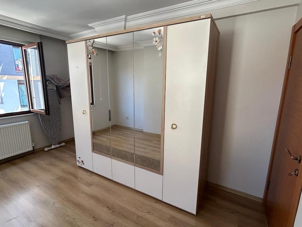 Az kullanılmış deformesiz gardrop - 7