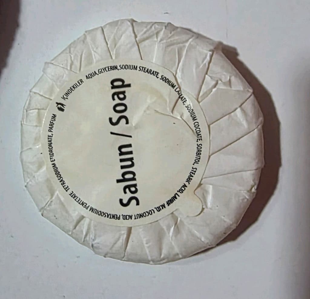 Çantalı 12 parça seyahat seti. SIFIR. Sayfamda farklı modelleri de var - 7