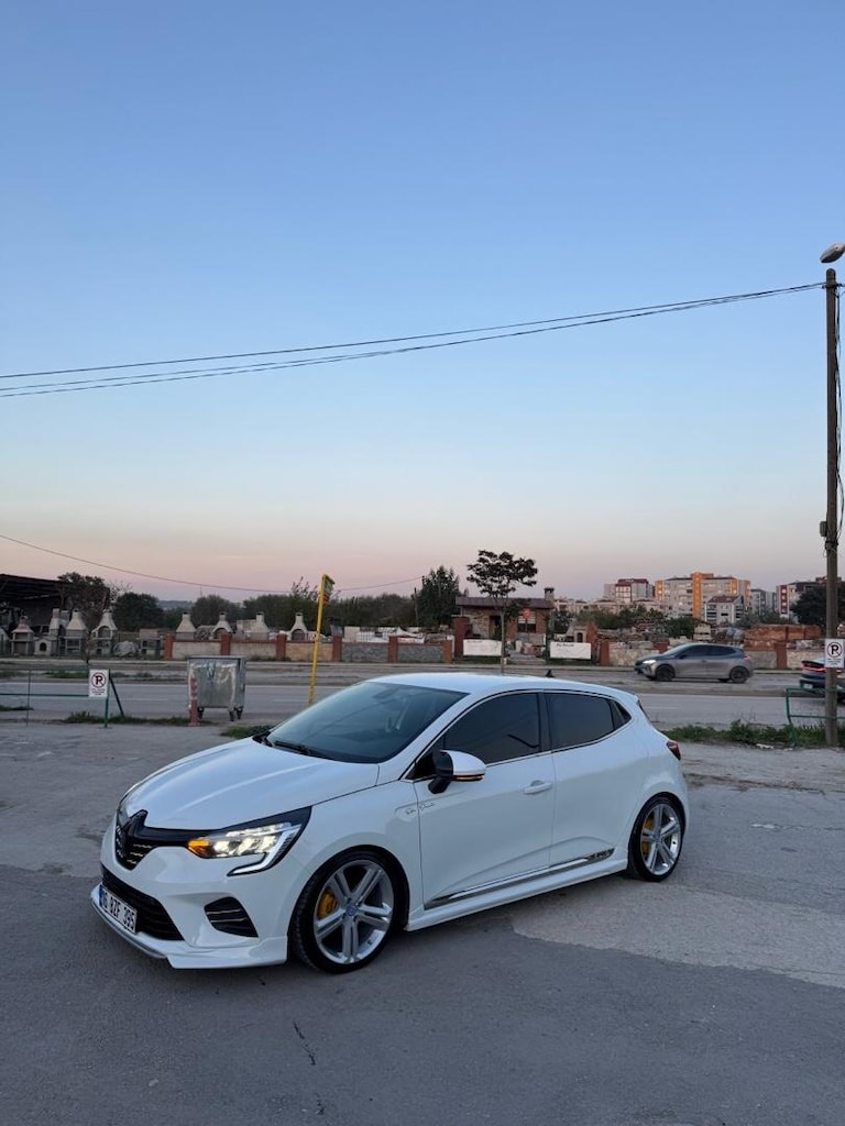 CLİO 5 HATASIZ BOYASIZ TRAMERSİZ SPORTİF GÖRÜNÜMLÜ - 2