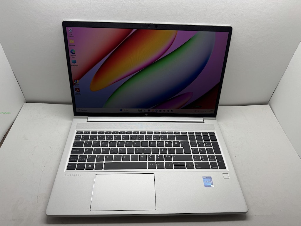 HP ELİTBOOK İ5 12. NESİL 16 GB RAM 256 NVME - 2