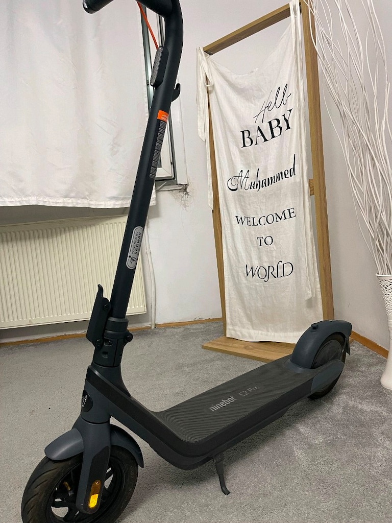 Segway ninebot E2 pro scooter - 4
