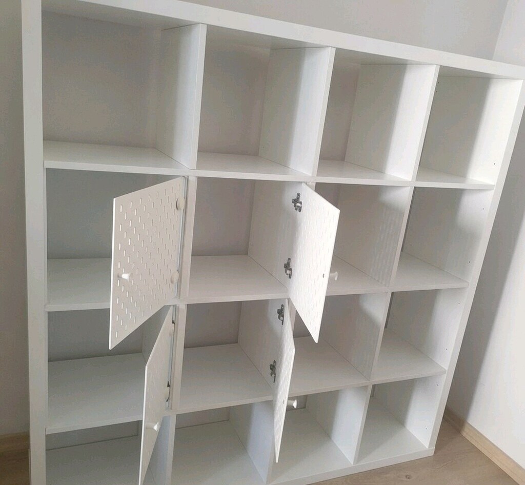 İkea Marka / Kallax kitaplık Ölçü:147*147cm - 2