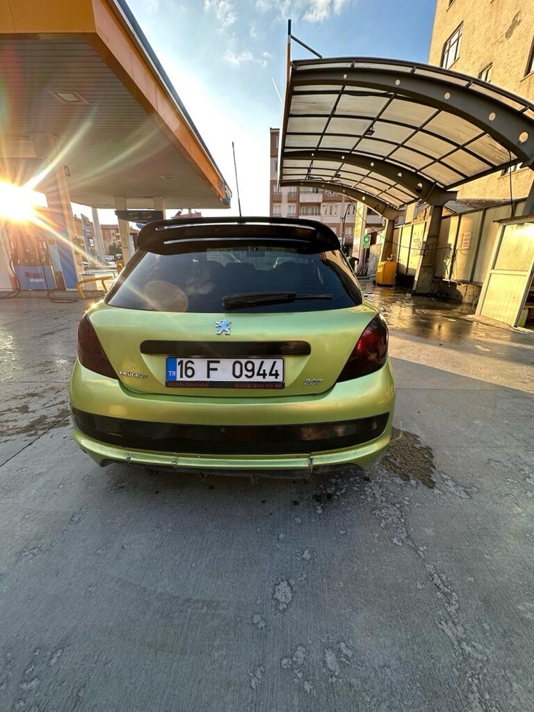 Peugeot 207 - 6