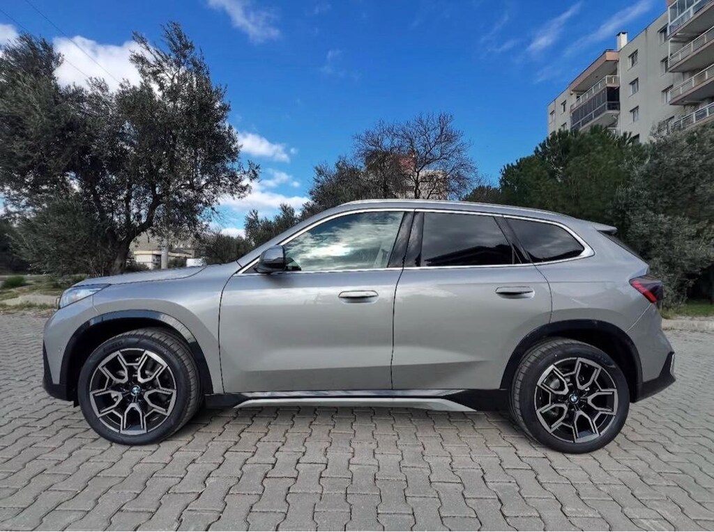 Bmw X1 2.0i xline paket - 3