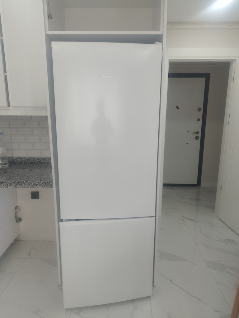 SATILIK SIEMENS BEYAZ ESYA VE KOLTUK TAKIMI MASA - 13