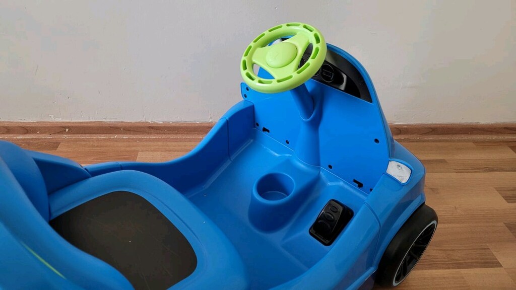 MÜKEMMEL KALİTEDE AKÜLÜ ARABA - 6