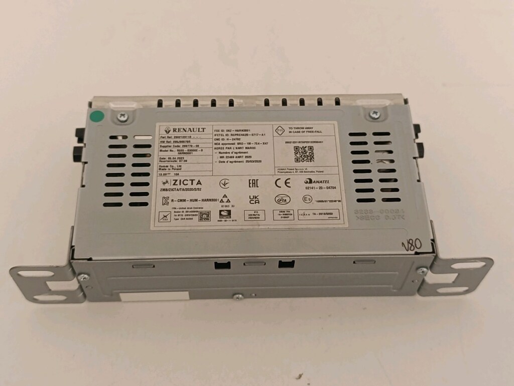 DACİA YENİ KASA ORJİNAL TEYP - 4
