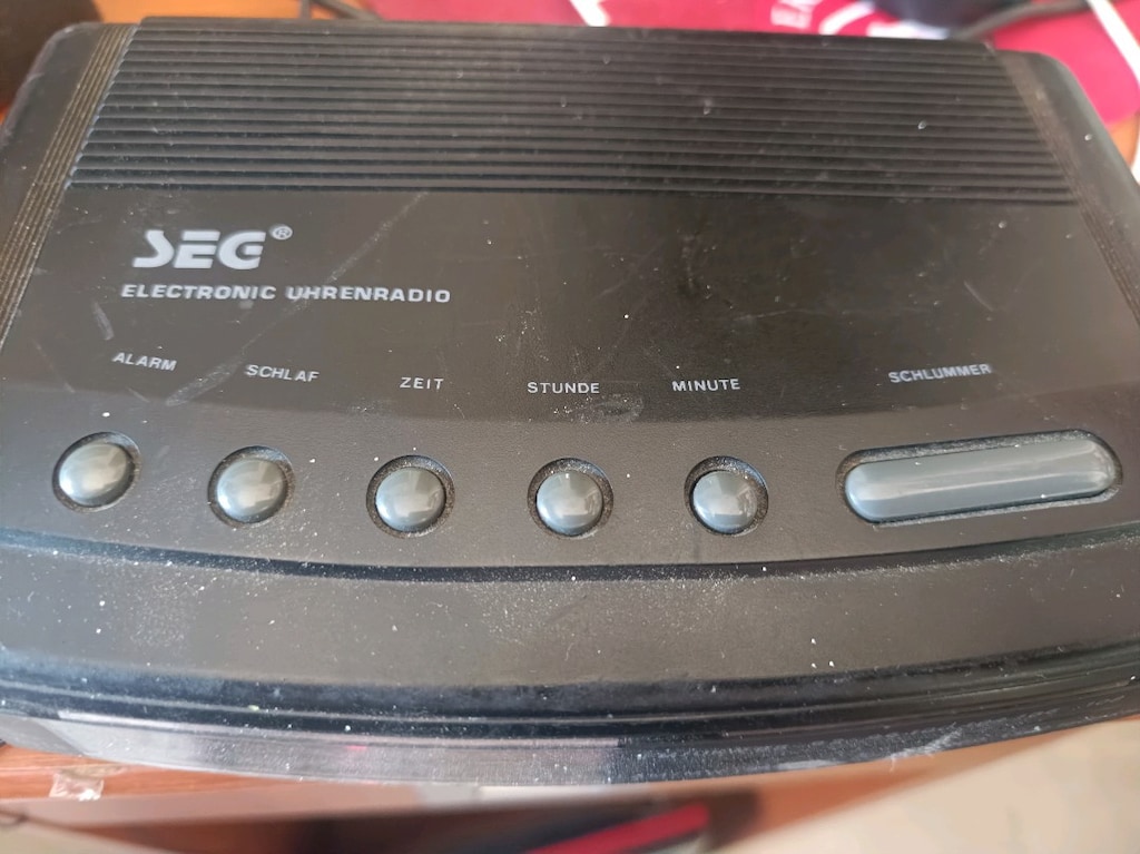 SEG Dijital Çalar Saat Radyo Alarm - 6
