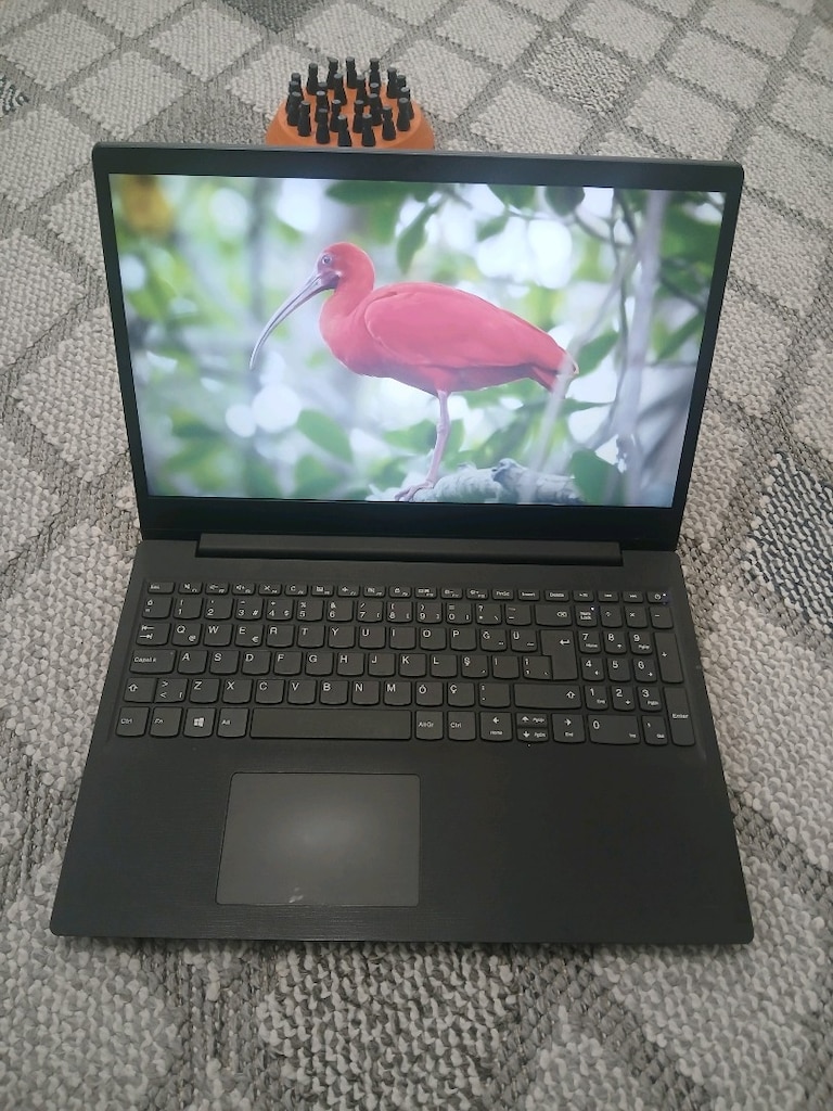 LENOVO V15 AMD 3020E 8 256 HATASIZZ - 2