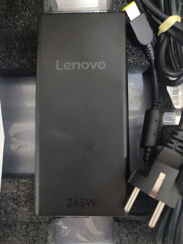 Lenovo Loq i7 13700HX 24RAM 512SSD 8GB RTX5050 LAPTOP TAKASLI - 13
