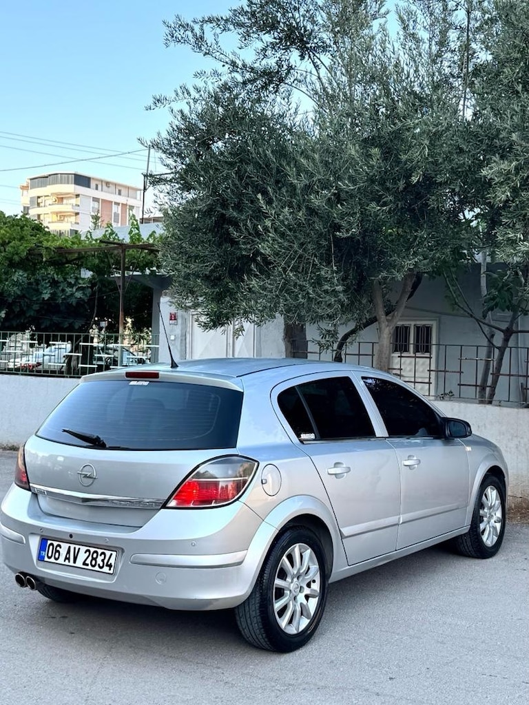 Opel Astra h - 14