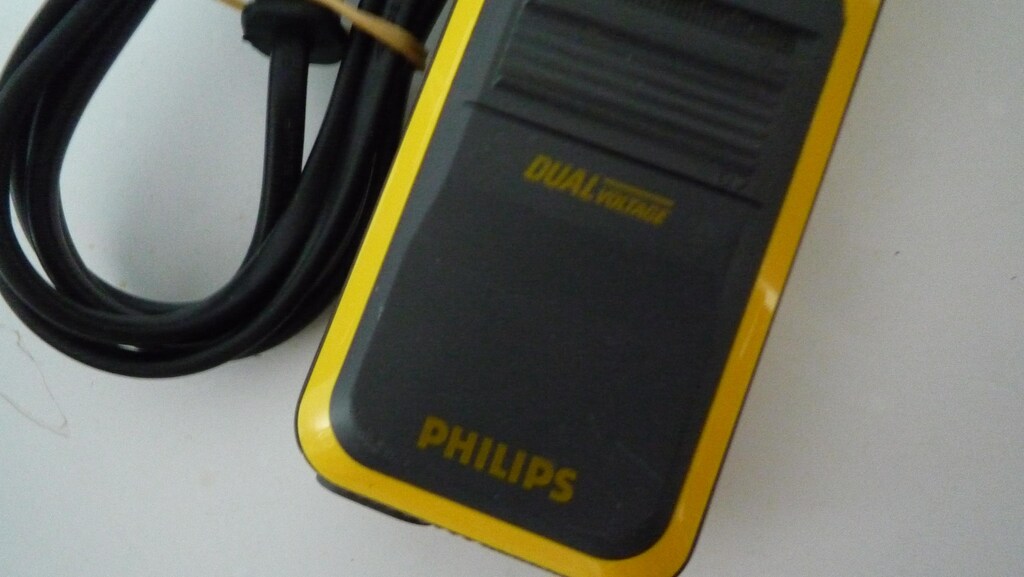 Vintage Philips Tıraş Makinesi HS250B - 4