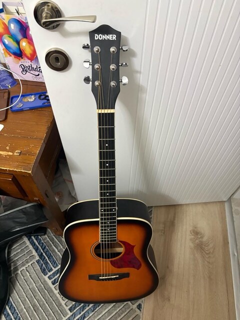 akustik gitar