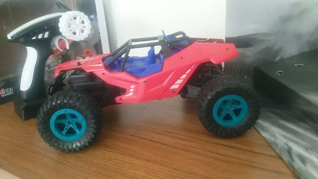 Uzaktan kumandalı şarjlı jeep arazi araç. 30cm uzunluk - 7