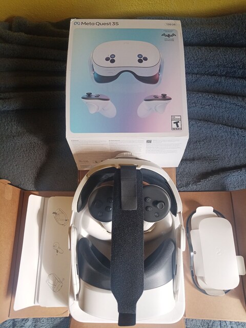 Meta Quest 3S 128GB + Head Strap