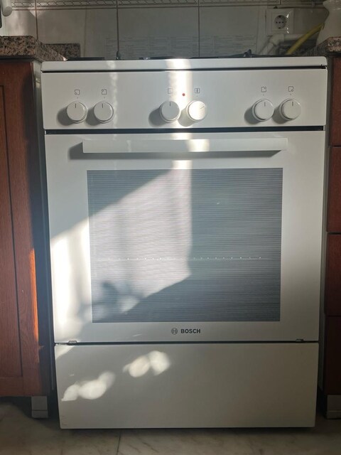 Bosch Solo Fırın + 4 Gözlü Gazlı Ocak | Temiz ve Sorunsuz