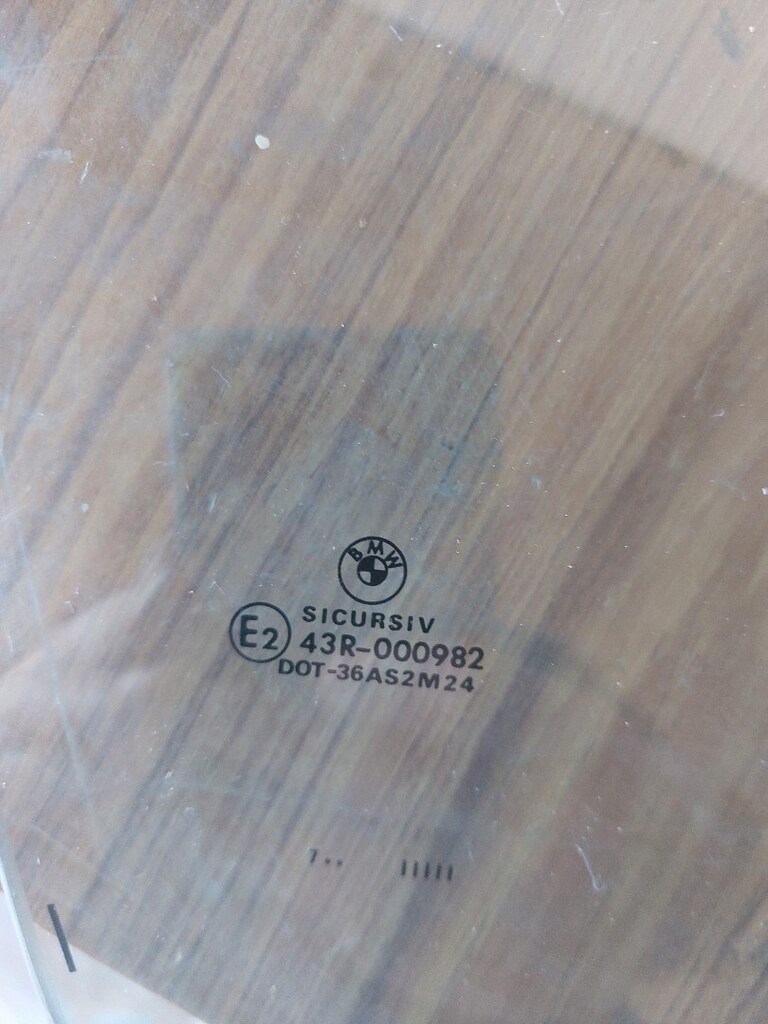 1996-03 BMW E39 5 SERİSİ ÖN SAĞ KAPI CAMI 43R000982, 36AS2M24 - 2