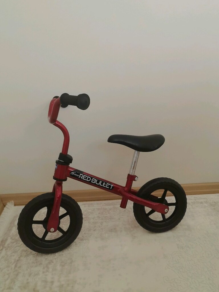 GARANTİLİ Chicco denge bisikleti kutusu duruyor - 3