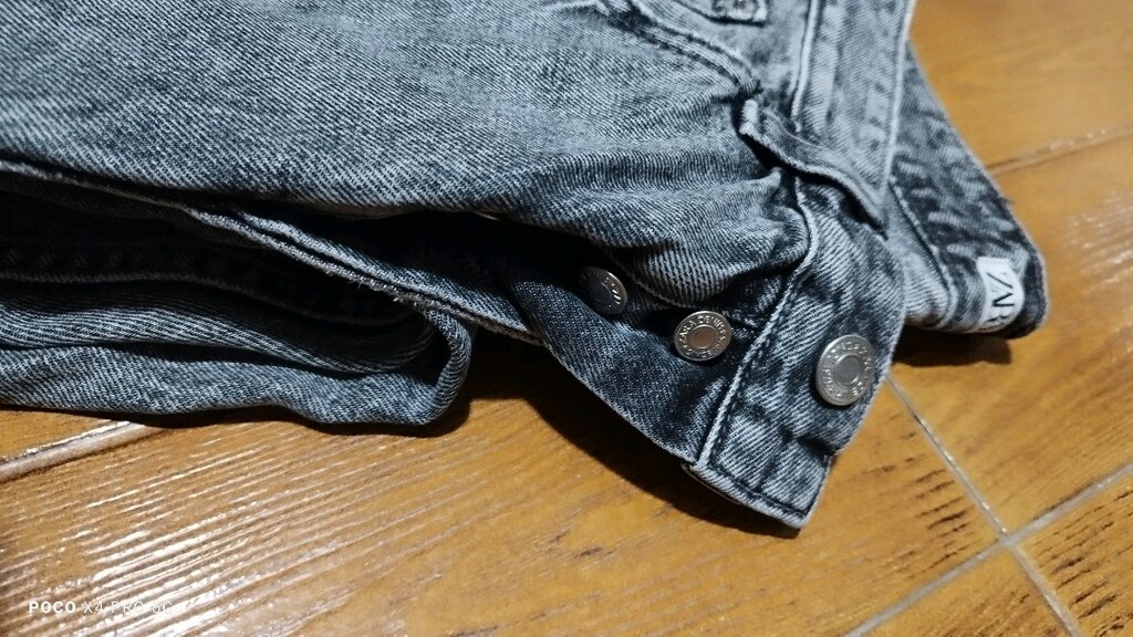 #Zara şık jeans pantolon..Mağazasında çok pahalıdır.Eni çekilince 41 - 10