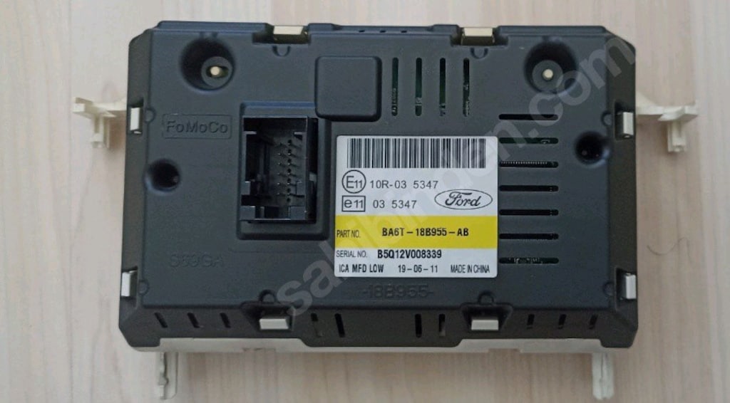 ses multimedya Ford Fiesta orijinal radyo teyp acil satılık - 6