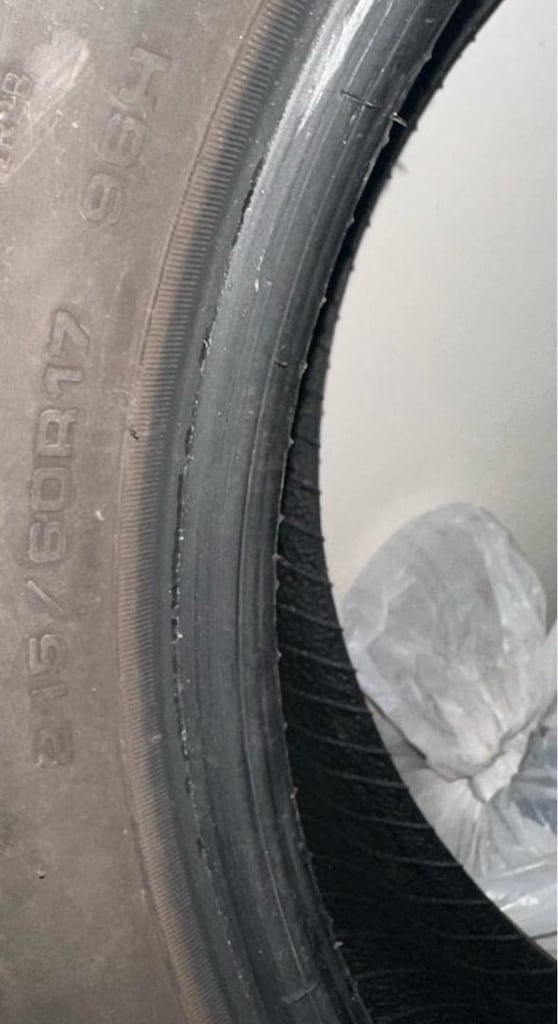 2025 Üretim / 1 Sezon Kullanılmış Goodyear UltraGrip 215/60 R17 96H - 3