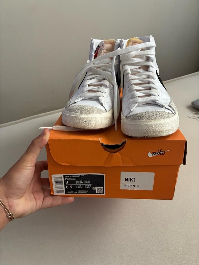 Nike Blazer Mid - 9