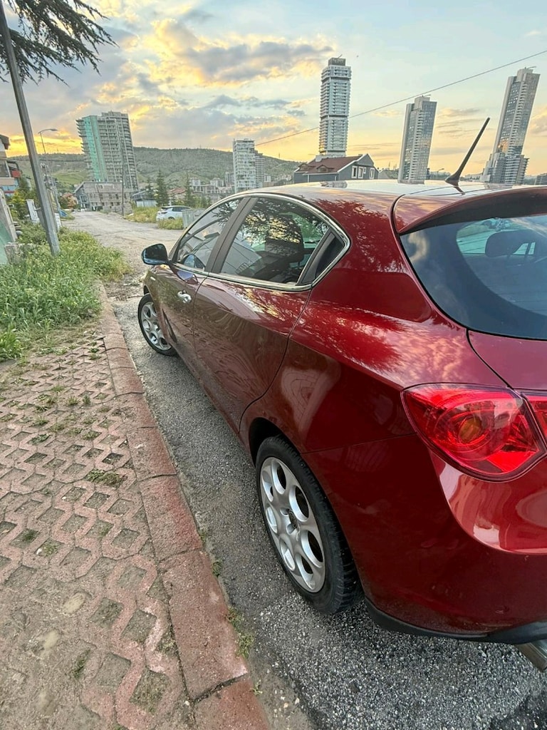 alfa Romeo giulietta - 9