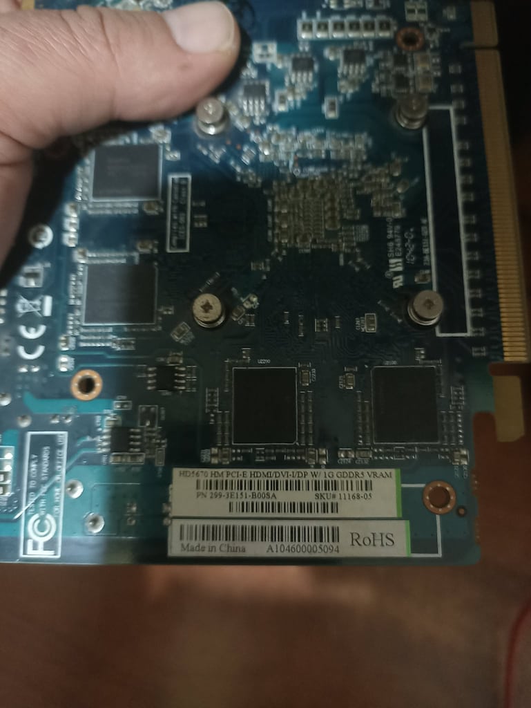 Sapphire HD 5670 1GB Ekran Kartı - 4