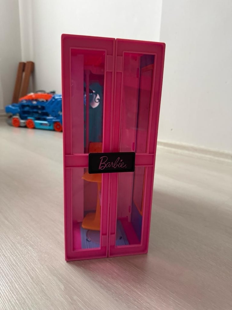oyuncak barbie Gıyım odası barbie evı Barbie mutfagı - 2