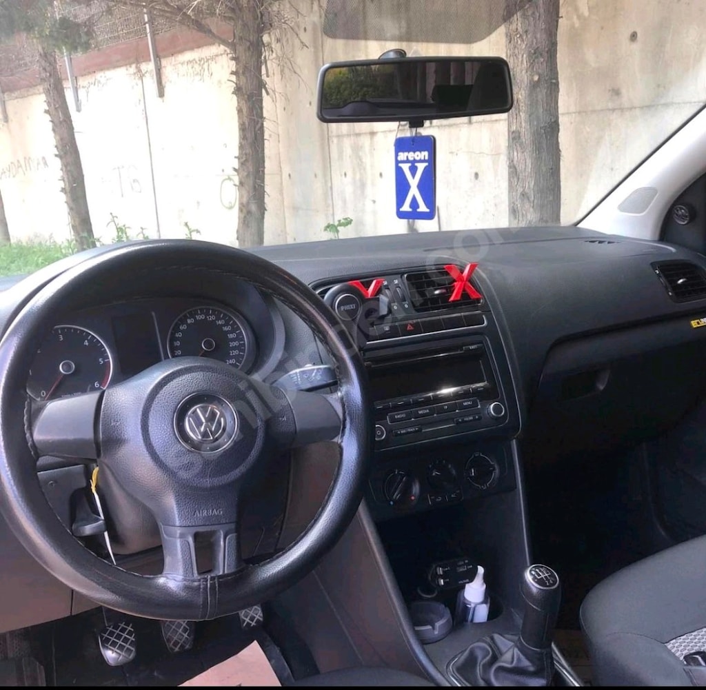 Temiz polo ,4 adet kış lastiği jantı ile beraber yanında verilecektir. - 6