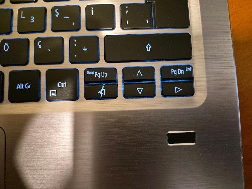 Acer Swift 3 (SF314- 58G) ve Ekipmanlar - 12