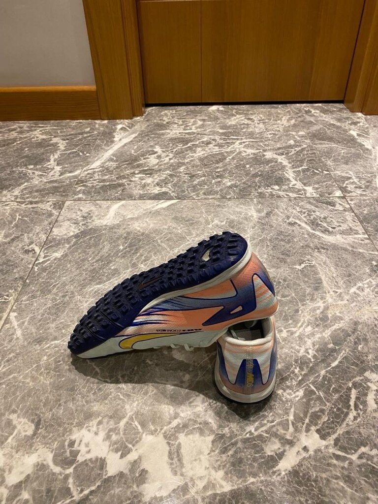 Nike Halı saha - 3